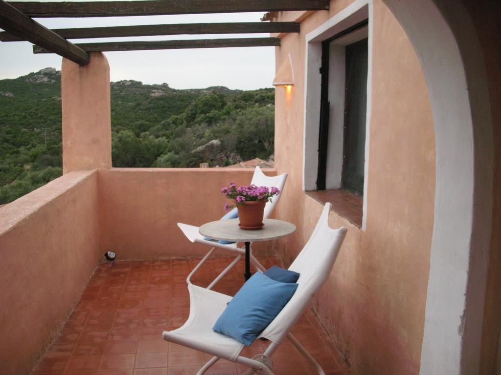 Bilocale Ginestre via Monti di Mola Località Abbiadori Costa Smeralda Exterior foto